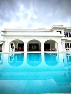Pembe House - 9