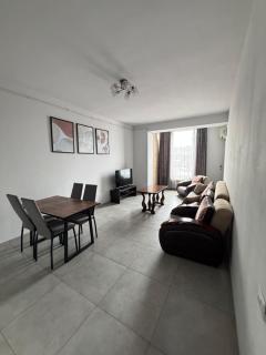 Specious 2BR City View Apartment in the Heart of Yerevan - Sleeps up to 7 - 0