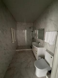 Specious 2BR City View Apartment in the Heart of Yerevan - Sleeps up to 7 - 2