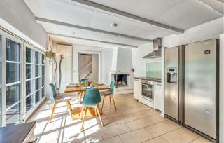 3 Bedroom Beautiful Apartment In Krems Ii - 3