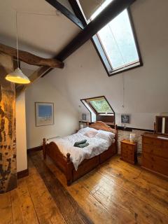 Rustic barn conversion close to beautiful beaches - 1