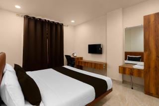 Collection O Anand Junction Formerly Golden Retreat Hotel - 3