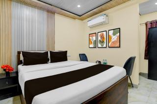 Townhouse Madhyamgram Chowmatha Bus Terminal Kolkata Formerly Star Guest House - Dohāri - 9