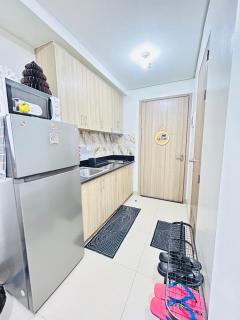 Stand out and cozy condo unit at Shore 2 Tower 3 - 5