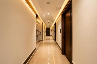 Hotel The Queens Head, City Centre - 1 Minute from New Delhi Railway Station & 5 Minute from Connaught Place - 3