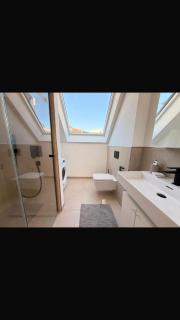 Sonnige möblierte 3-Zimmer-Dachgeschosswohnung in München - 9