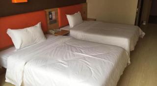 7 Days Premium·Guanyun Nanjing West Road Hesheng Plaza - 7