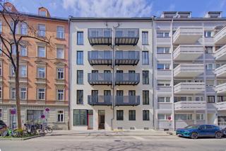 Sonnige möblierte 3-Zimmer-Dachgeschosswohnung in München - 3