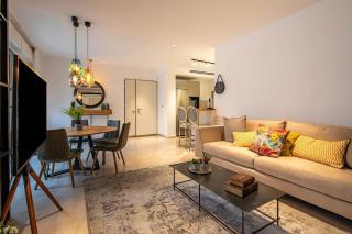 David Village - 3 bedroom with Parking - 0