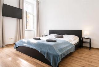 Comfortable 3-Bedroom Setup in 2 Neighbouring Apartments - 0