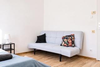 Comfortable 3-Bedroom Setup in 2 Neighbouring Apartments - 8