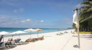 La Isla Bonita Resort - 9