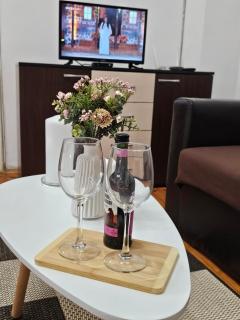 Apartment City center with workspace & wifi near Metro station - 6
