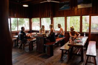 LULUNI Mentawai Surf Bungalows - 8