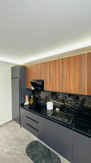 Elite Luxury Suites at Floria Residence - 3