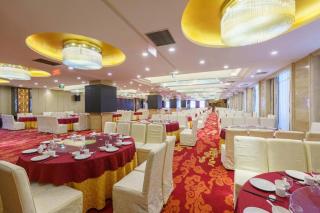 Qiniwak Hotel - 1