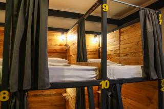 Yellow Umbrella Hostels - 8