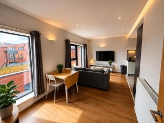 Central Birmingham, Sleeps 3, Parking Available - 5