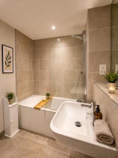 Central Birmingham, Sleeps 3, Parking Available - 1