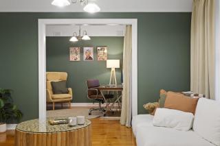Warm, character-filled retreat with games room - 7