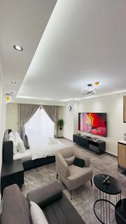 Elite Luxury Suites at Floria Residence - 8