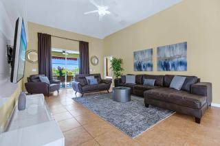 Luxury 4BR Home - Private Pool BBQ - Near Disney - 8