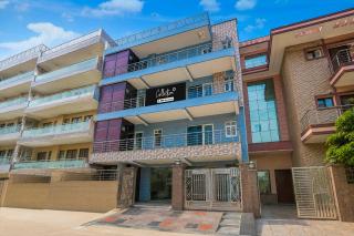 Collection O Sector 39 Gurgaon Formerly Flora - 0