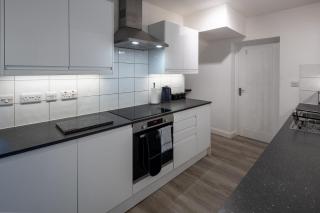 Shetland House by Cliftonvalley Apartments - 6