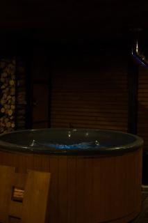Friendly Place spa & pool - 8
