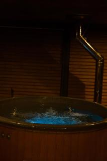 Friendly Place spa & pool - 2