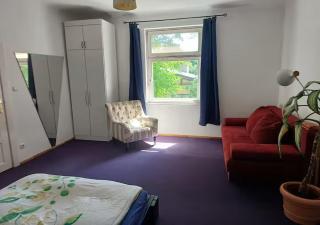 Cozy Room with Private Bathroom Near Berlin Airport - 0