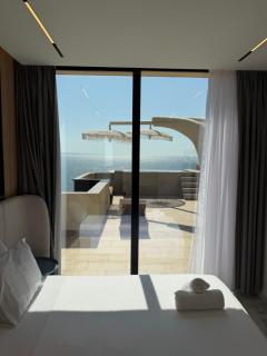 Helia Hotel Suites & Penthouses at Santa Bay - 6