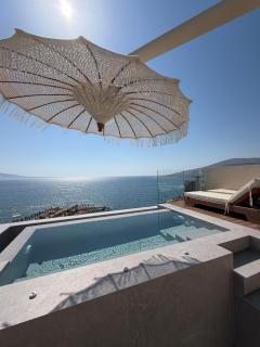 Helia Hotel Suites & Penthouses at Santa Bay - 5