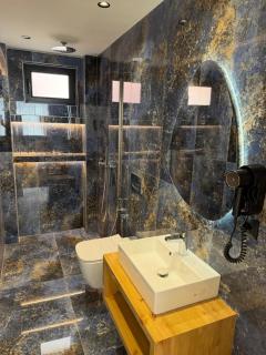Helia Hotel Suites & Penthouses at Santa Bay - 1