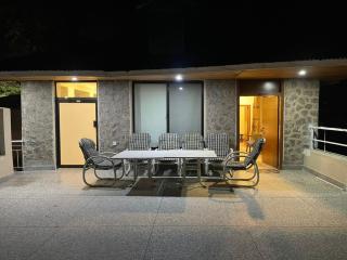 RockCliff Cottage - PIA park Kashmir Point- 5 min to Downtown - 3