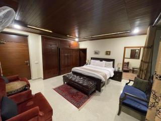 RockCliff Cottage - PIA park Kashmir Point- 5 min to Downtown - 1