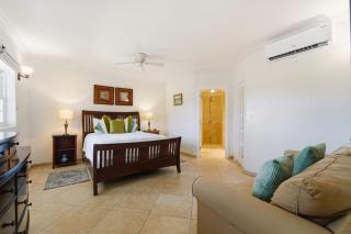 Modern Beachfront Condo with Pool - Sapphire 209 - 1