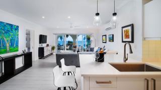 Modern Beachfront Condo with Pool - Sapphire Beach 213 - 6