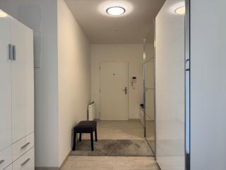2 Bed Apartment Sleeps 6 - Free Parking - Pets - 1