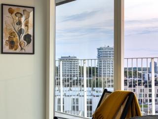 Exclusive Penthouse with Sunset Views - 3