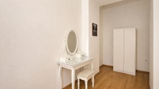 Cozy 1BR Apt with Living Room & Garden Included - Vienne - 4