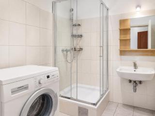 Cozy 1BR Apt with Living Room & Garden Included - Vienna - 5