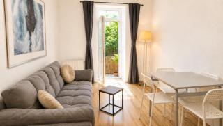 Cozy 1BR Apt with Living Room & Garden Included - Vienne - 9