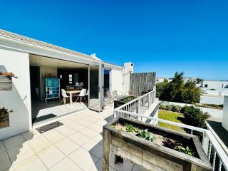 Cosy Beachside Retreat Apartment on Saint Helena Bays Golden Mile - 6