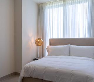 Deluxe Loft with City View - 9