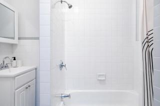 2 Bedroom Stylish Unit - 8