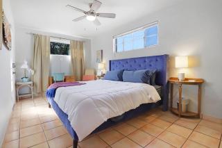 Cozy King Suite B Near Downtown & Farmers Market - 1