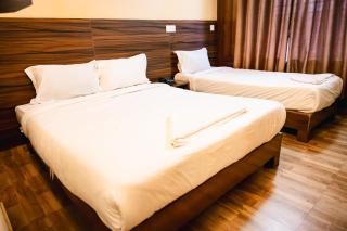 Hotel Pokhara Lake Sarowar - 0