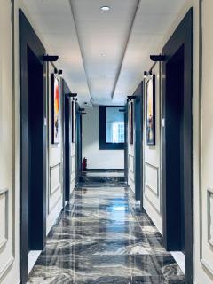 Hotel Saffron - 9
