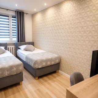 Noclegi FAMILY APARTMENTS Hotel Apartamenty - 8